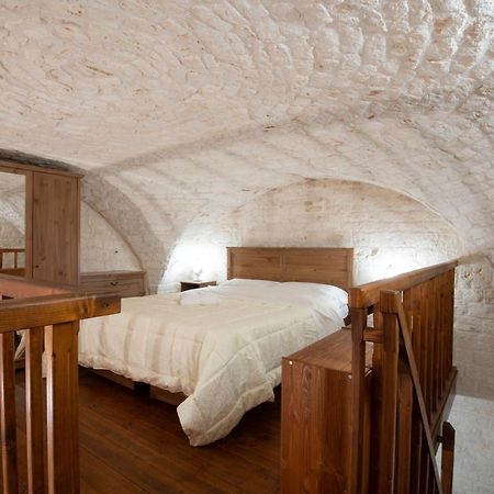 Dimora Noci Mia Apartment Luaran gambar