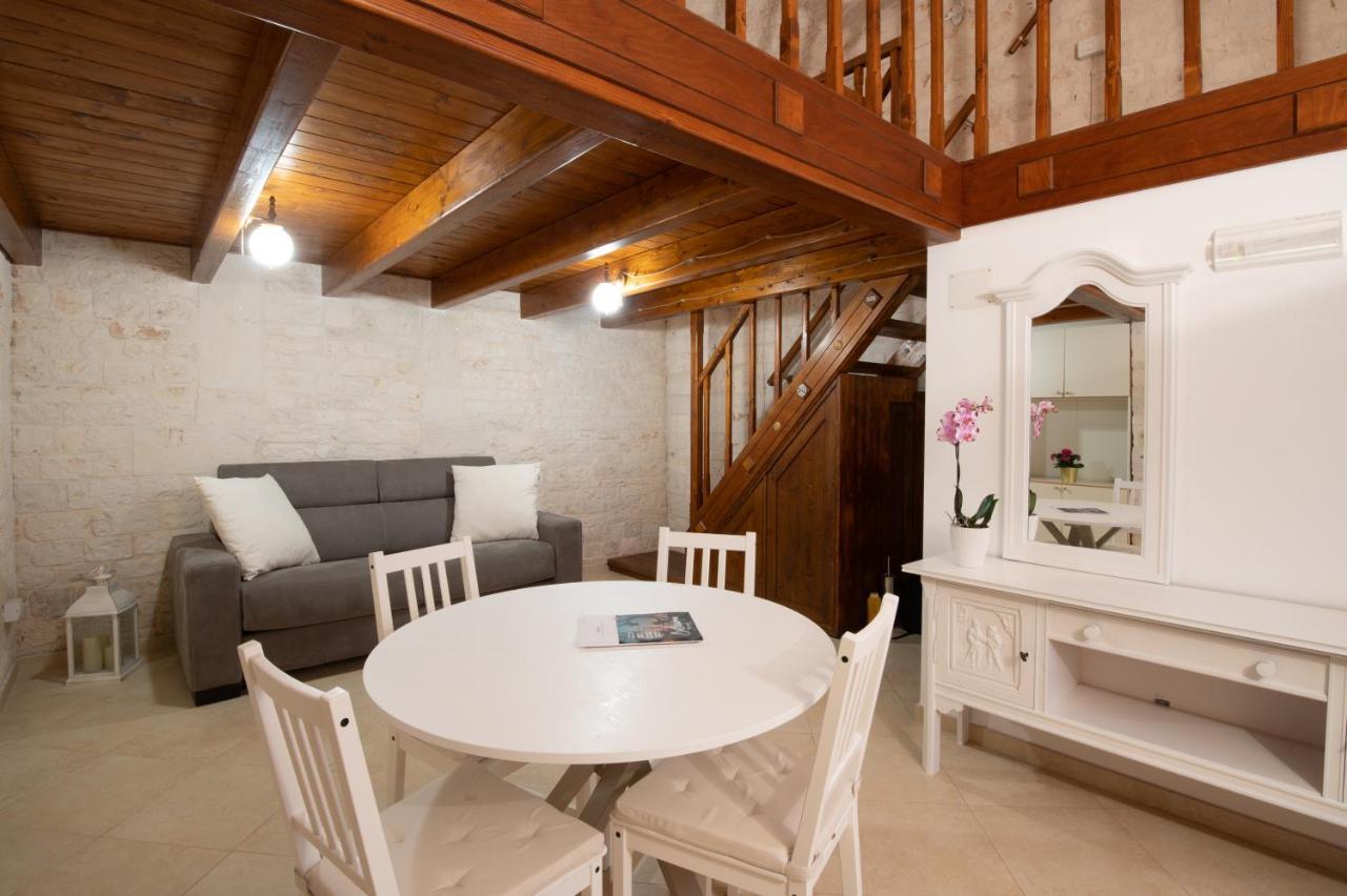 Dimora Noci Mia Apartment Luaran gambar